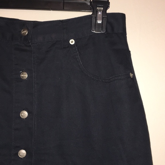 Passport Black Button Up Knee Length Skirt - Picture 2 of 4